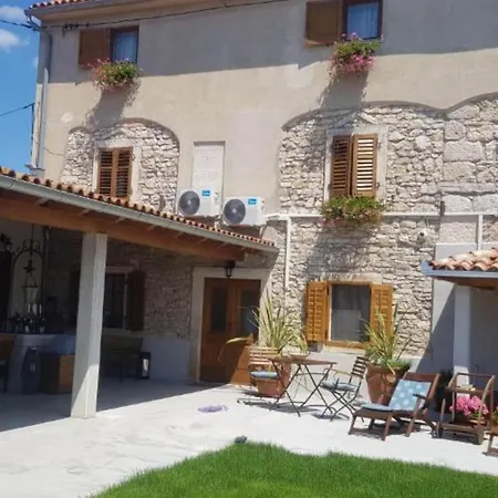 One Bedroom * Marcana