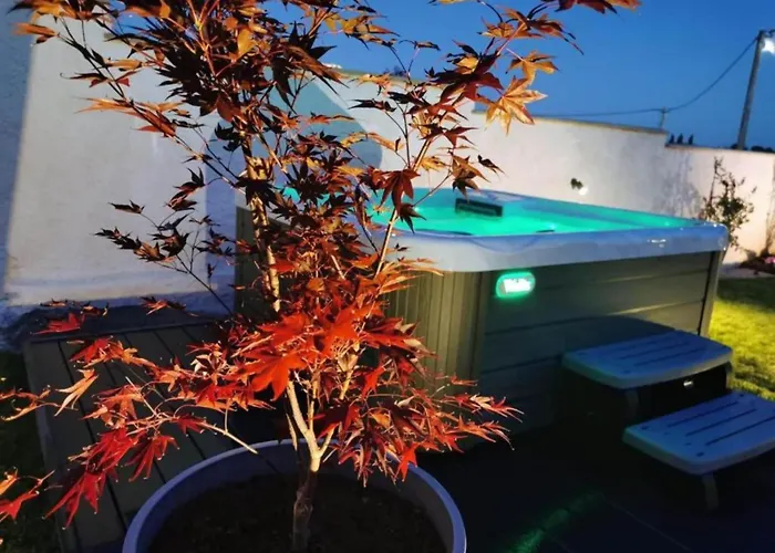 One Bedroom Apartman Marcana